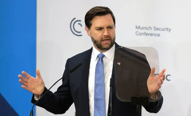 Tooze: Europa braucht eine Antwort auf die Allianz zwischen Trump und Weidel