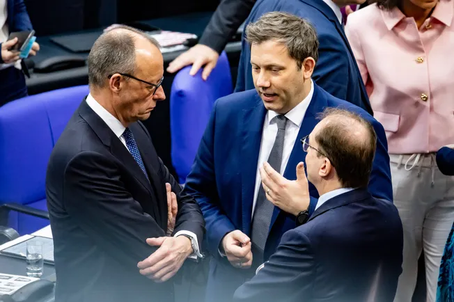 Wer wird deutscher Kettensägenminister? + SPD Mitgliederentscheid + Tag der Arbeit