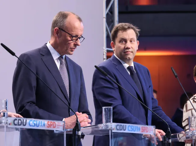 Koalitionsvertrag: Für Superreiche gibt es 25.000 Euro Steuerentlastung – mindestens