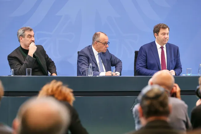 Nächste Runde Rententrubel? + OECD-Wirtschaftsausblick + Sitzungswoche