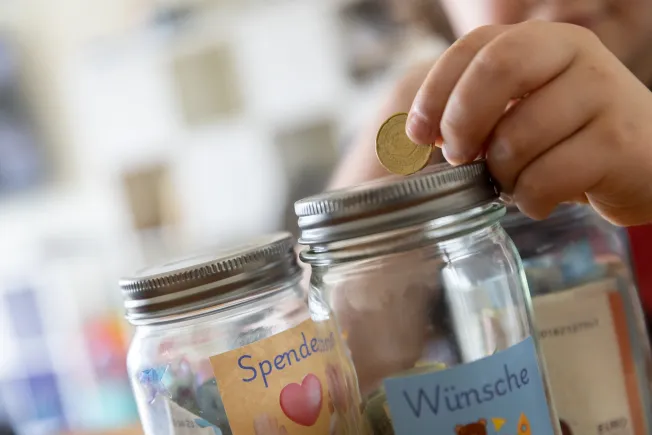 Weniger Konsum wegen Inflation: Die meisten müssen sparen