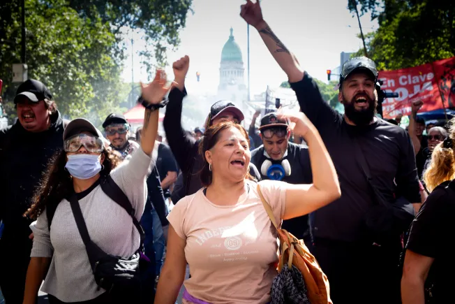 Mileis Argentinien erlebt einen realen Abschwung