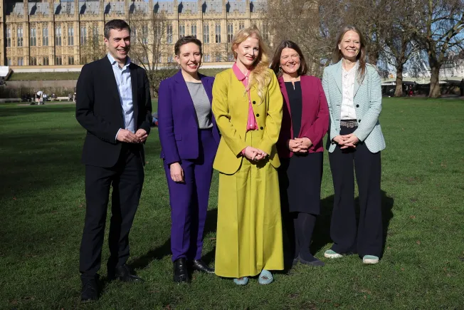 Großbritannien: Grüne Visionen schlagen verkrustete Labour-Politik
